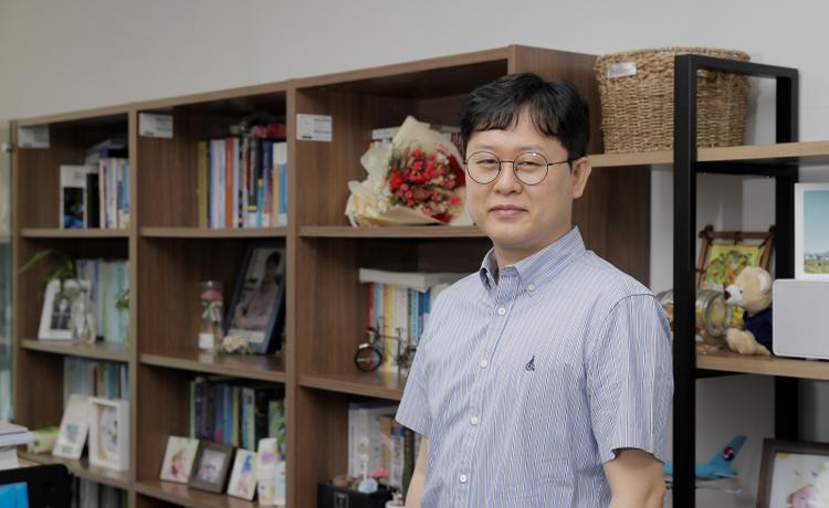 UNIST Professor Honored with Commendation from Minister of Environment!