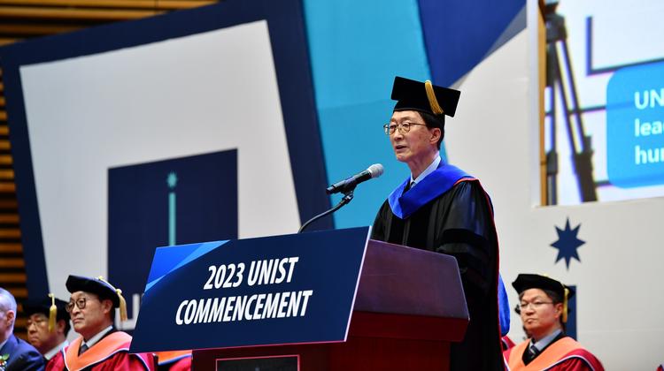 [2023 Commencement] “Plow your way through with the spirit of 